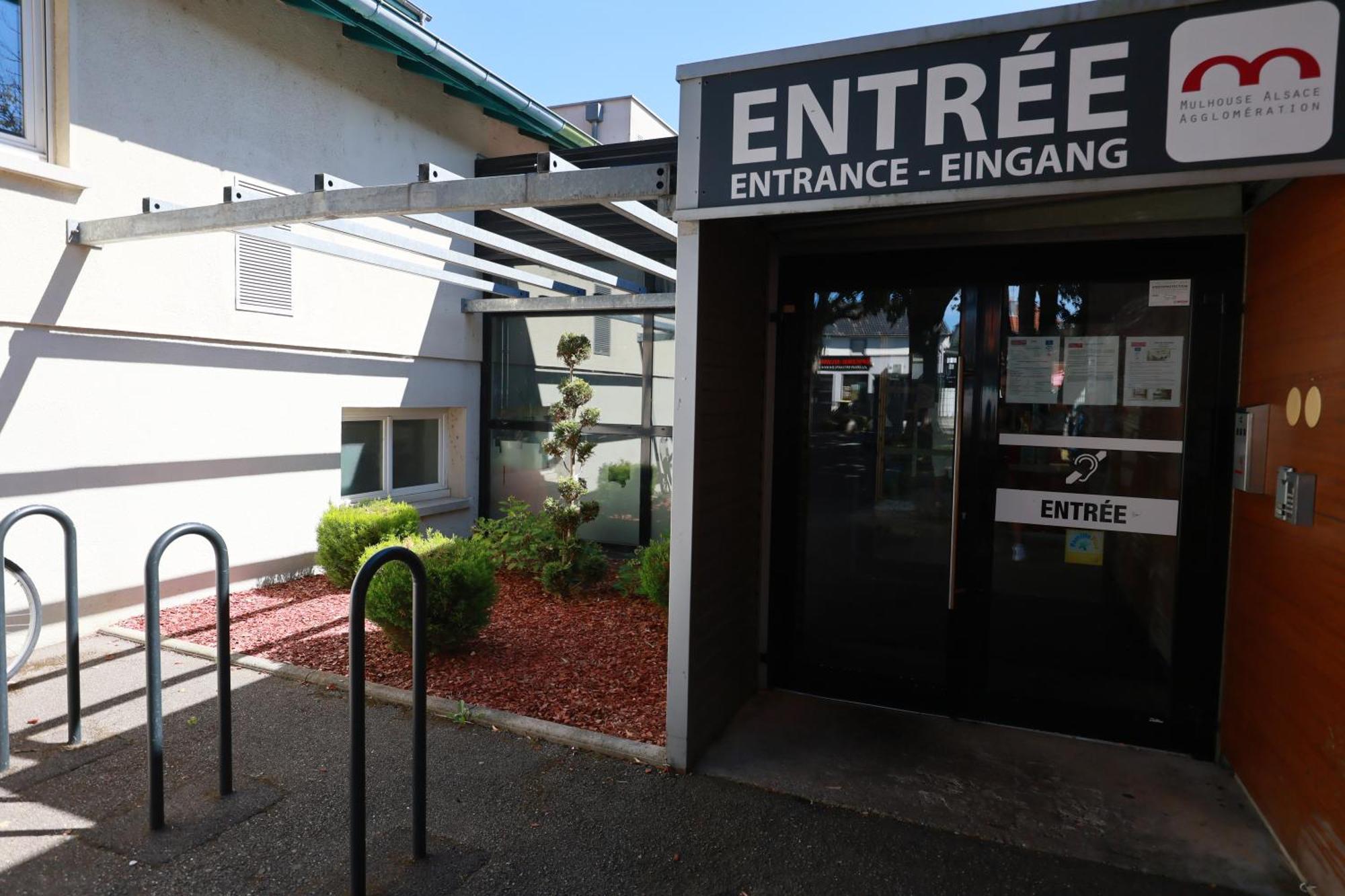 Auberge De Jeunesse De Μυλούζη Εξωτερικό φωτογραφία